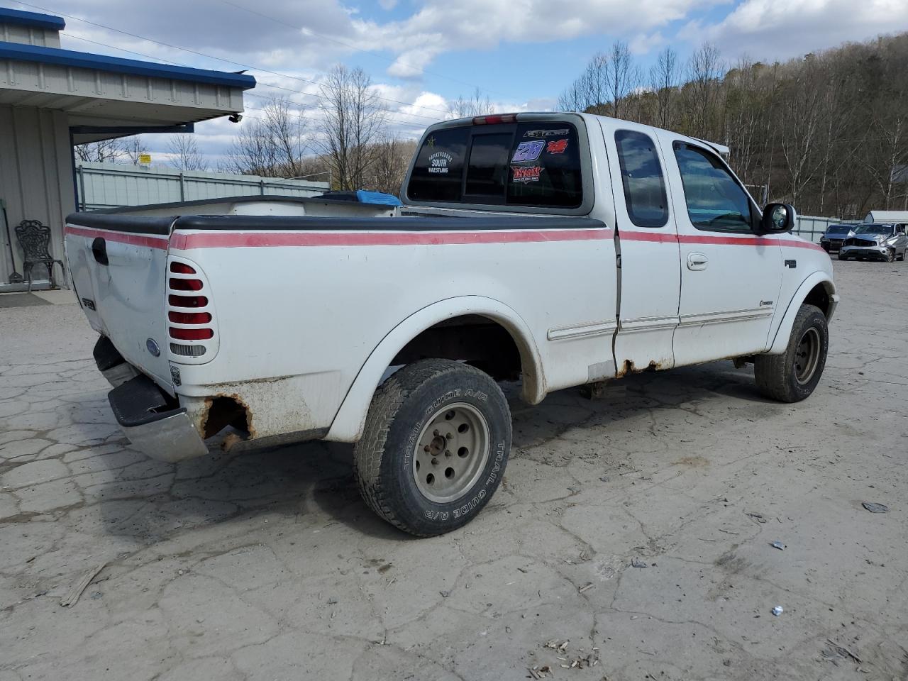 1997 Ford F-150 VIN 1FTEX18L1VNB90147 Copart auction photo, rear end / frame damage damage thumbnail 3