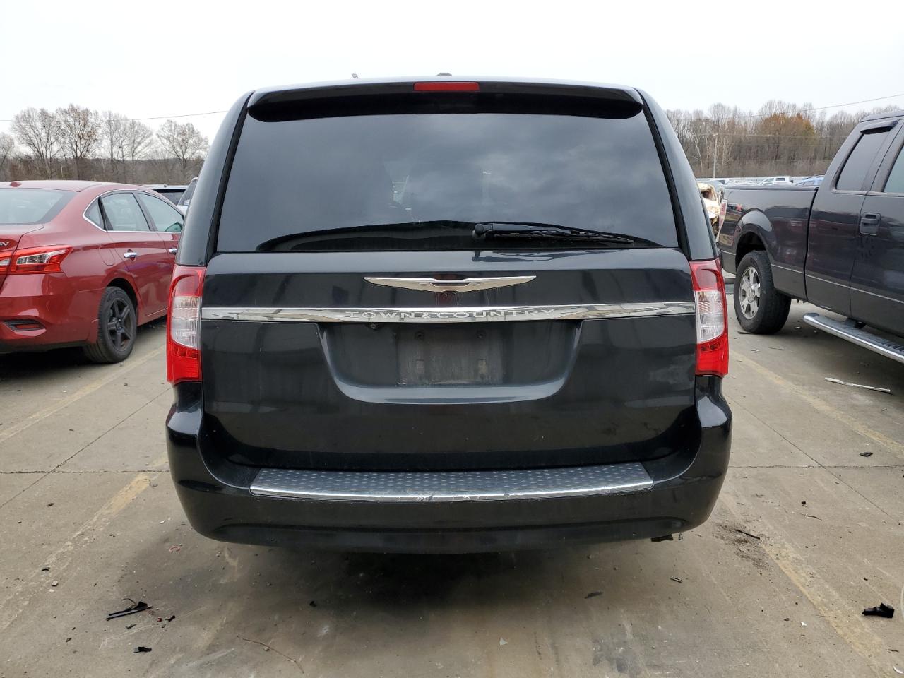 2013 Chrysler Town & Country VIN 2C4RC1BG2DR745777 Copart auction photo, mechanical damage thumbnail 6