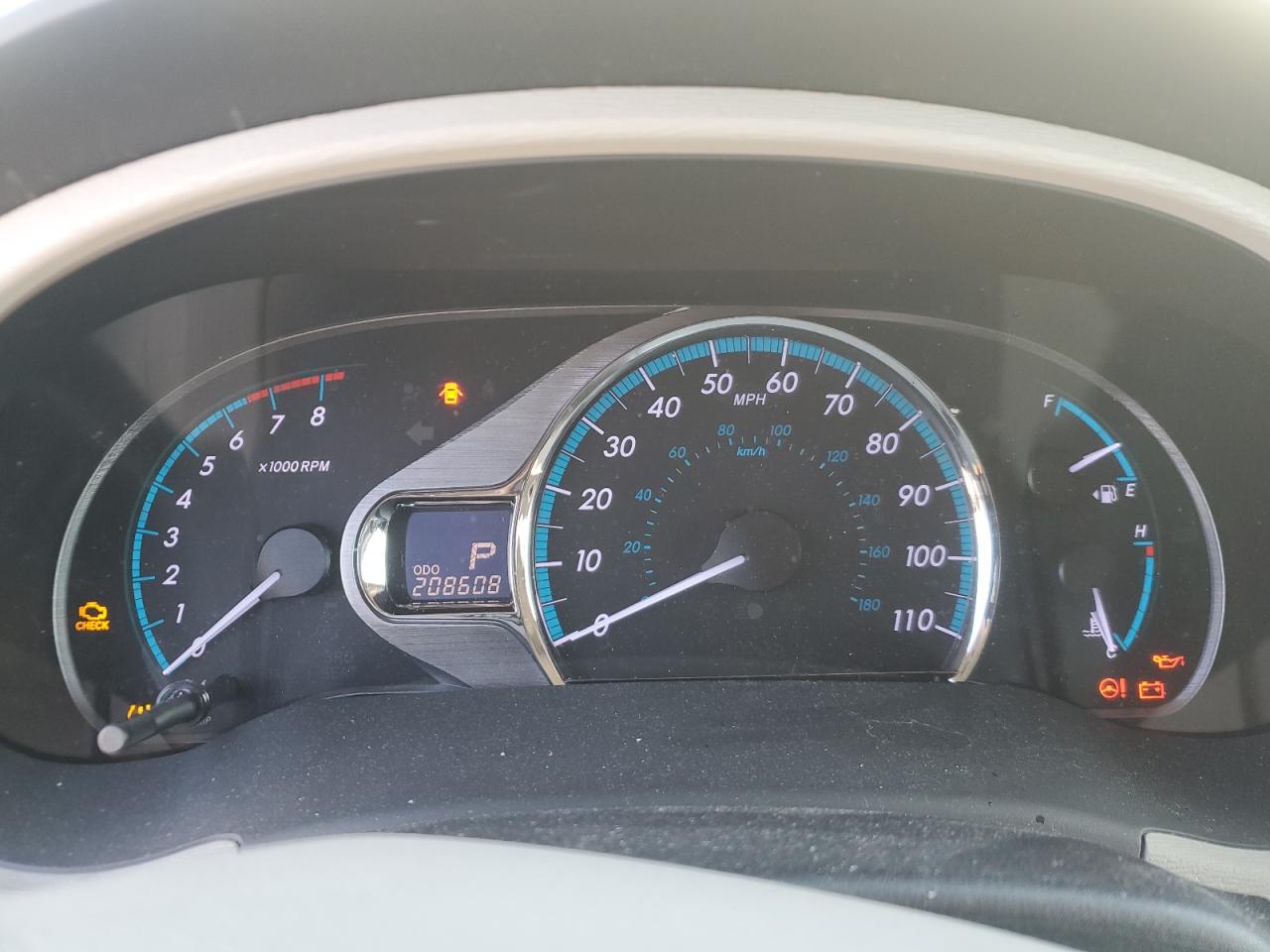 2011 Toyota Sienna VIN 5TDYK3DC7BS126116 Copart auction photo, all over / mechanical damage thumbnail 9