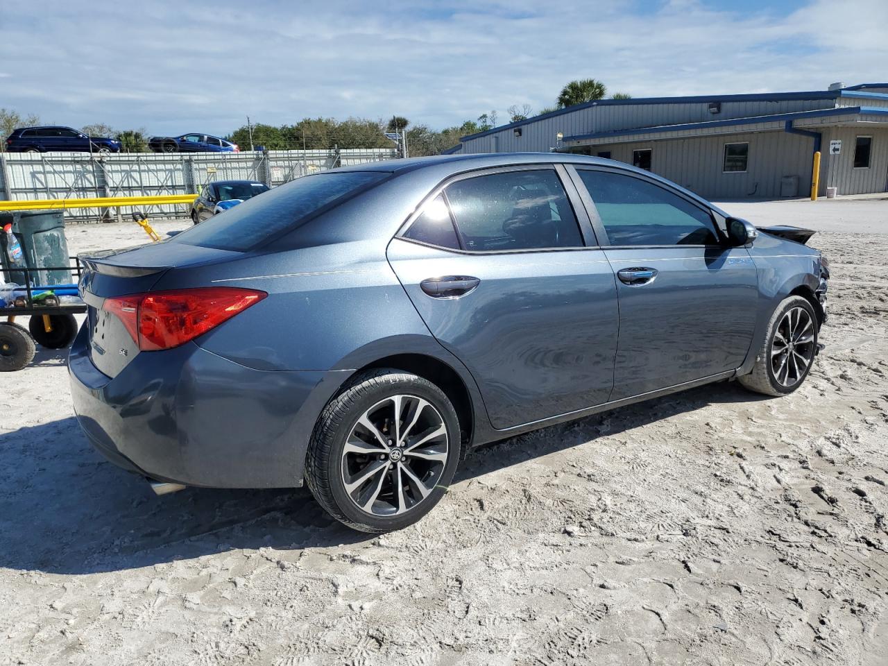 2018 Toyota Corolla VIN 2T1BURHE2JC068289 Copart auction photo, front end / minor dent/scratches damage thumbnail 3