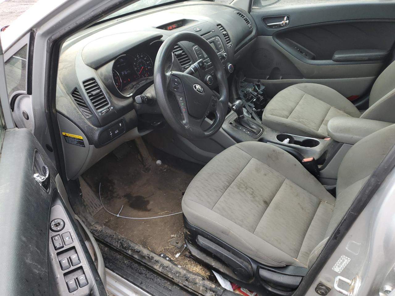 2016 KIA Forte VIN KNAFK4A62G5515641 Copart auction photo, front end / mechanical damage thumbnail 8