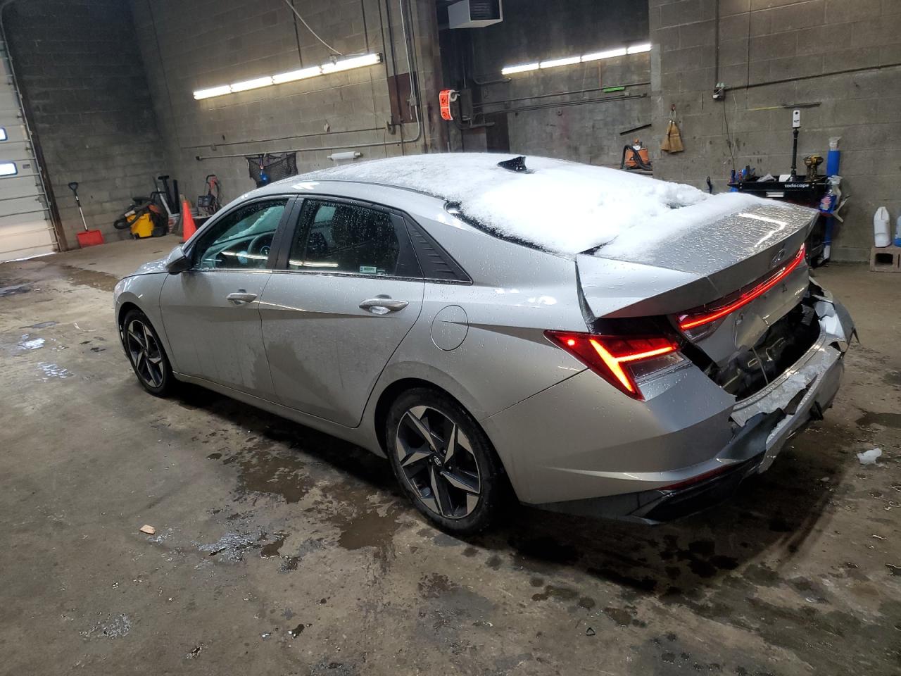 2022 Hyundai Elantra VIN 5NPLN4AGXNH058712 Copart auction photo, rear end damage thumbnail 2