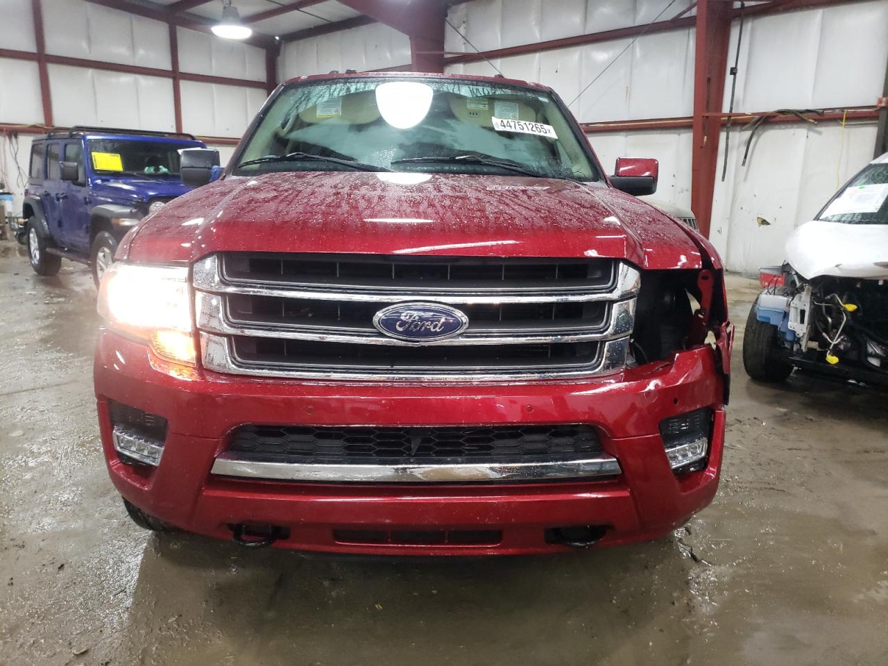 2017 Ford Expedition VIN 1FMJU2AT3HEA30262 Copart auction photo, front end damage thumbnail 5