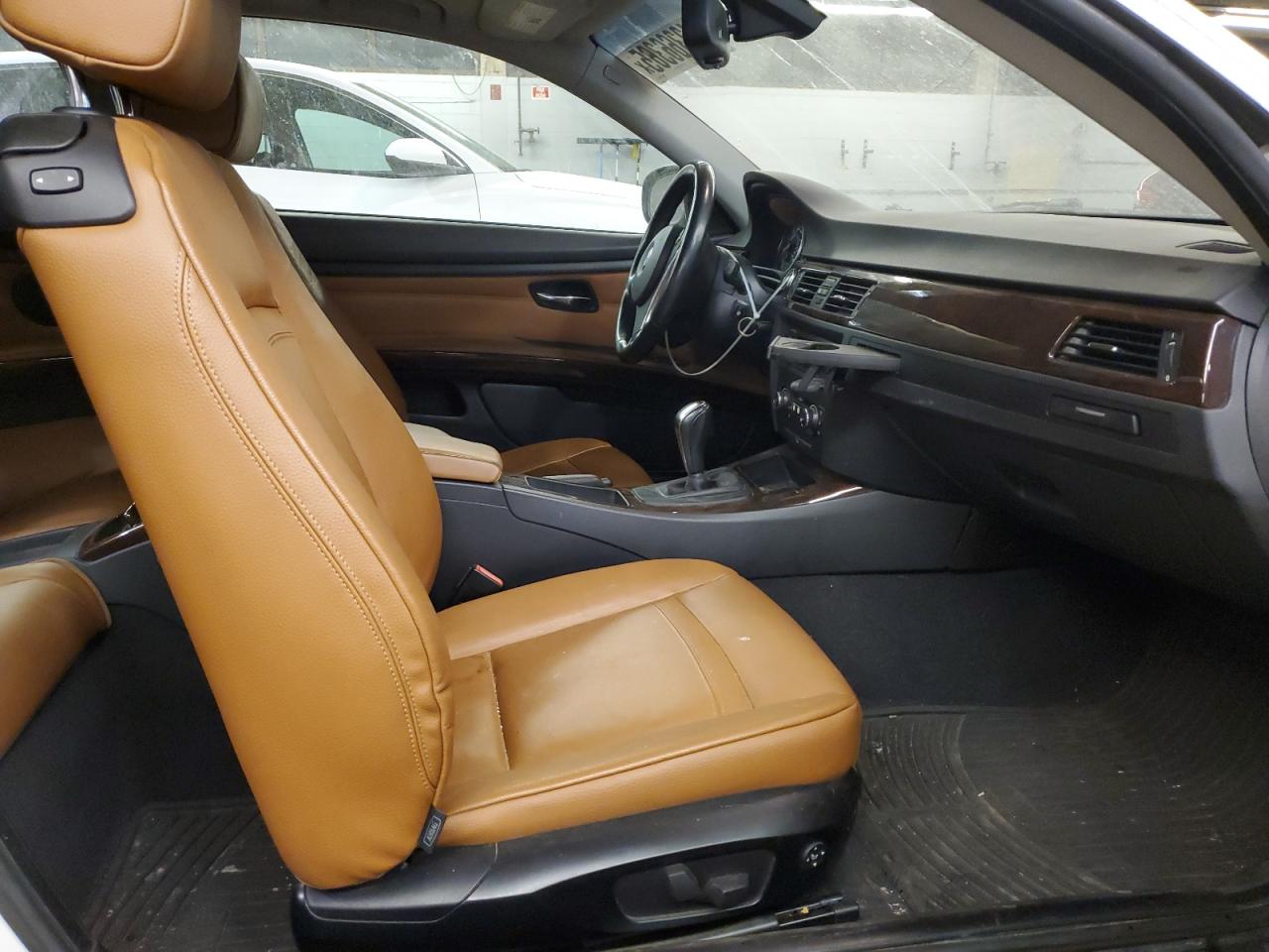 2011 BMW 3er VIN WBAKF3C57BE567244 Copart auction photo, front end / mechanical damage thumbnail 10
