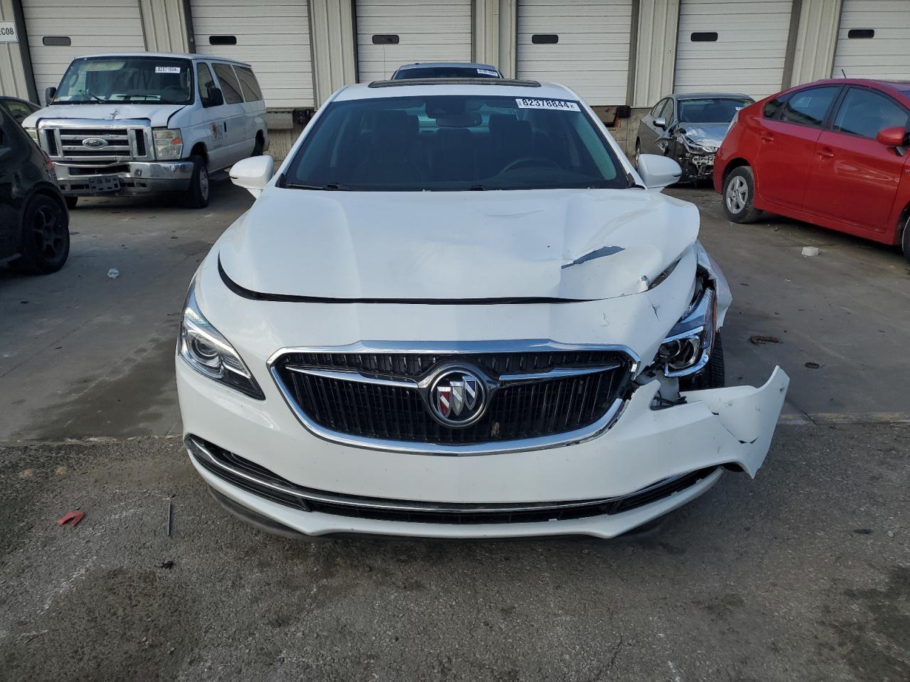 2018 Buick LaCrosse VIN 1G4ZR5SZ2JU125058 Copart auction photo, front end damage thumbnail 5