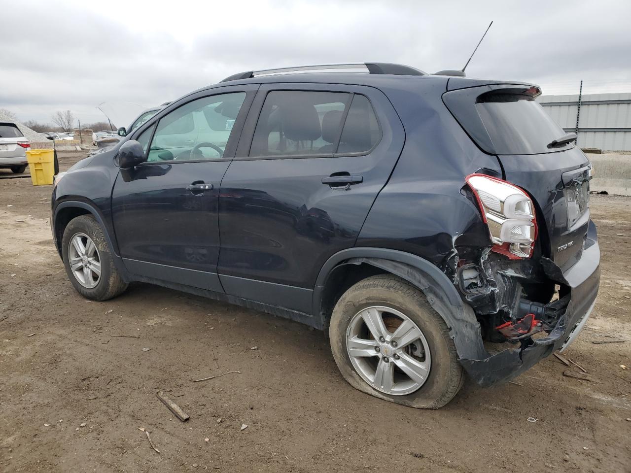 2021 Chevrolet Trax VIN KL7CJPSB2MB336953 Copart auction photo, rear end / minor dent/scratches damage thumbnail 2