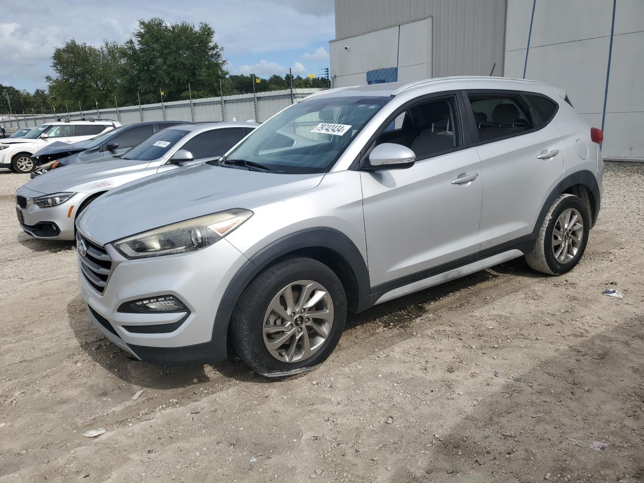2017 Hyundai Tucson VIN KM8J33A27HU457725