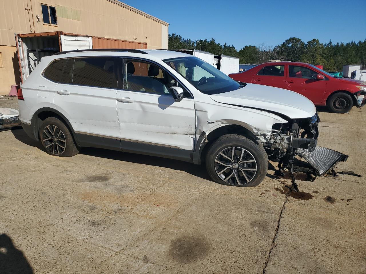 2021 Volkswagen Tiguan VIN 3VV3B7AX5MM114205 Copart auction photo, front end damage thumbnail 4