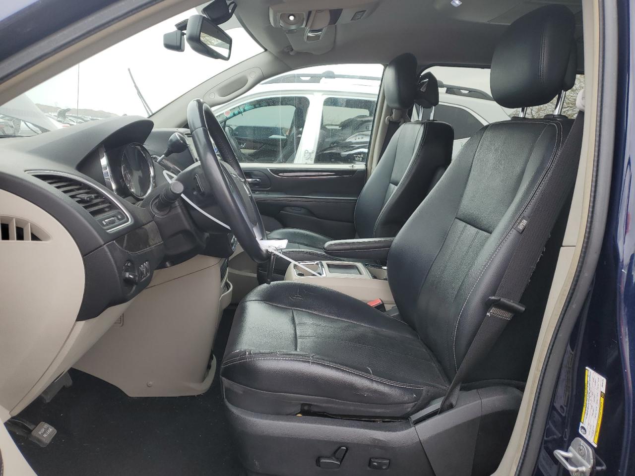 2013 Chrysler Town & Country VIN 2C4RC1CG1DR560165 Copart auction photo, front end damage thumbnail 7