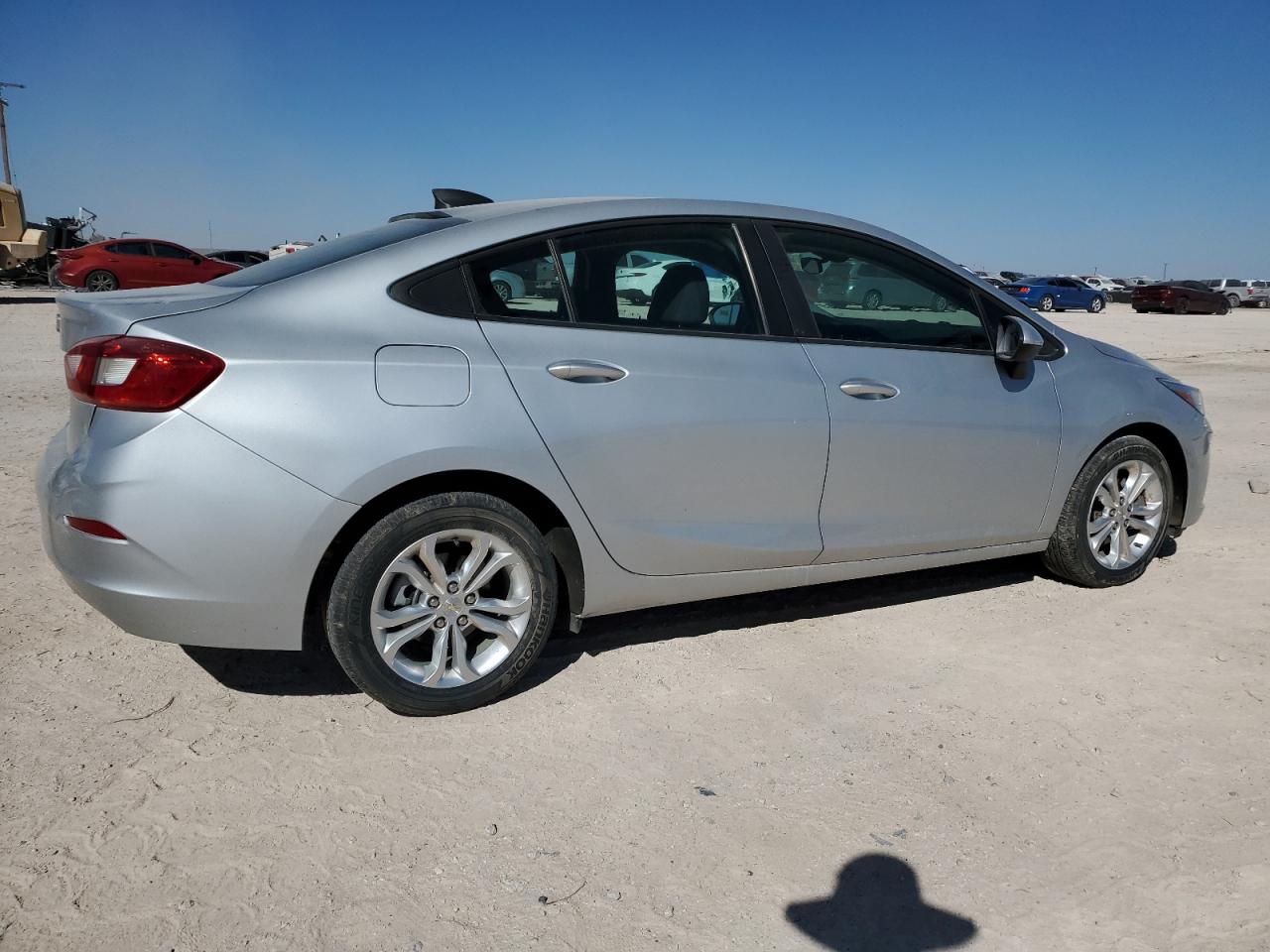 2019 Chevrolet Cruze VIN 1G1BC5SM8K7107183 Copart auction photo, water/flood damage thumbnail 3