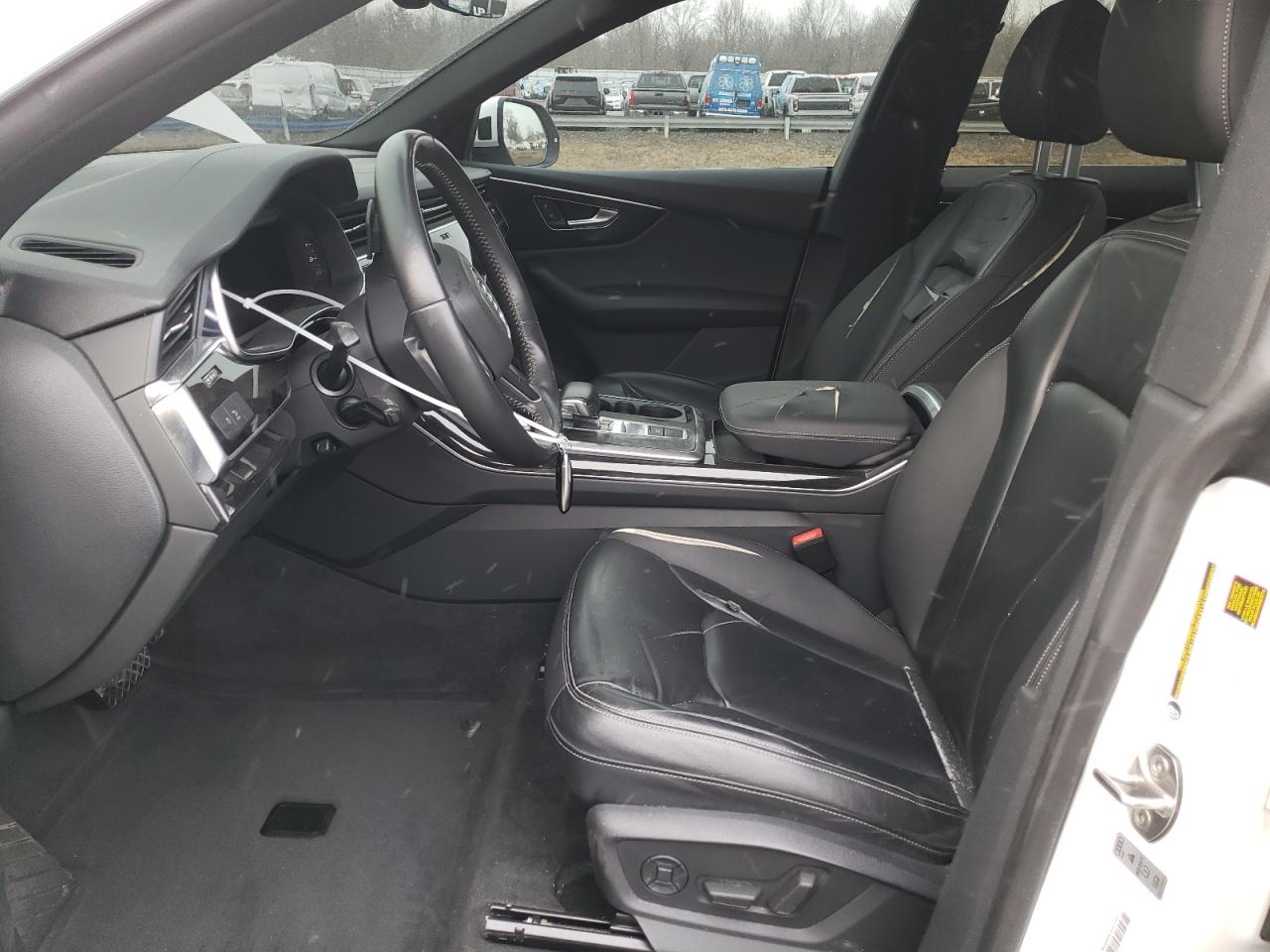 2019 Audi Q8 VIN WA1AVAF16KD013465 Copart auction photo, vandalism damage thumbnail 7