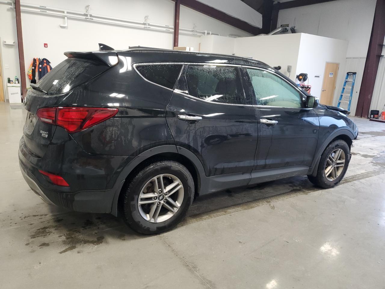 2018 Hyundai Santa Fe VIN 5NMZUDLB2JH105107 Copart auction photo, front end damage thumbnail 3
