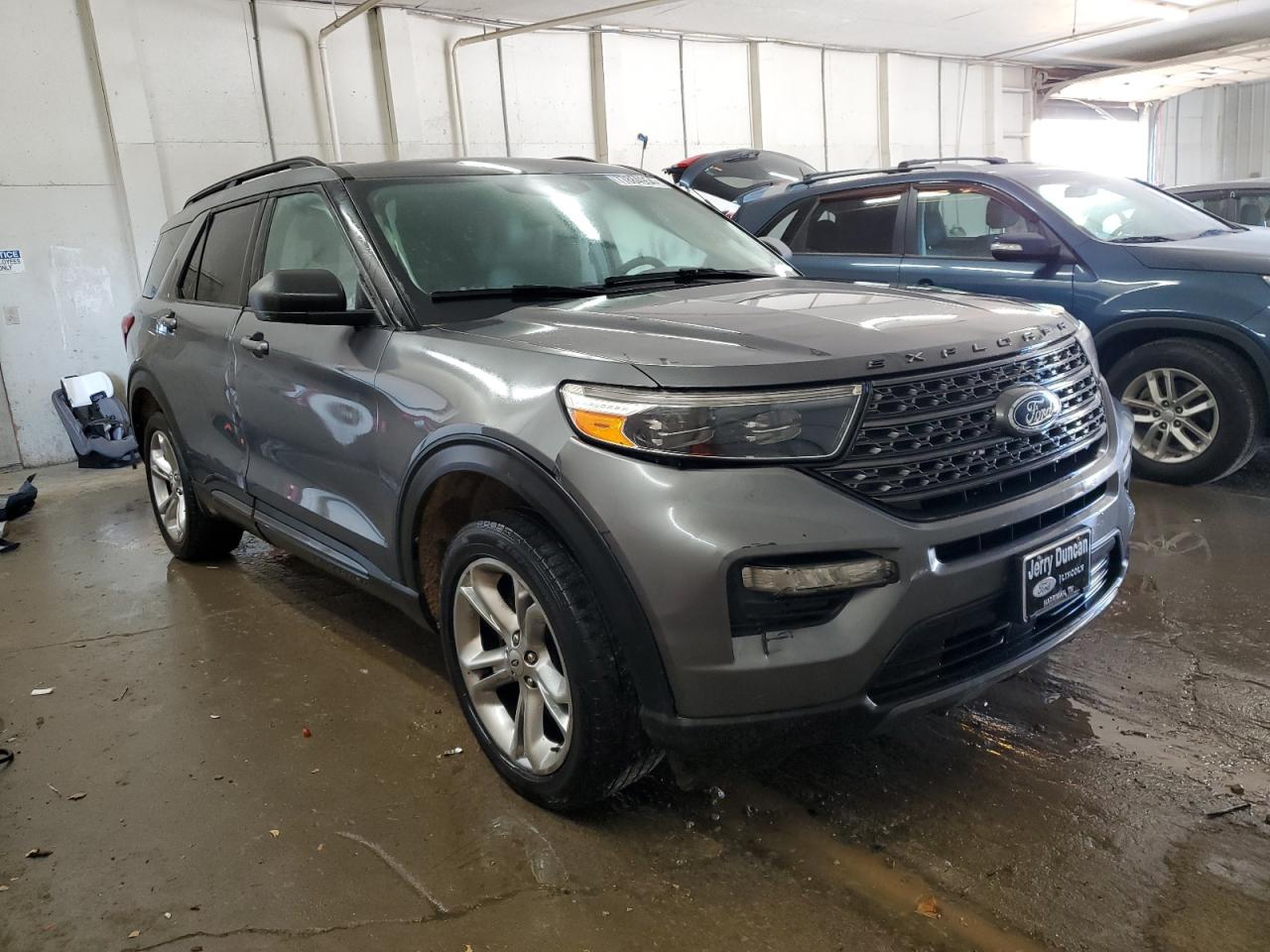 2021 Ford Explorer VIN 1FMSK8DH9MGA48770 Copart auction photo, side / minor dent/scratches damage thumbnail 4