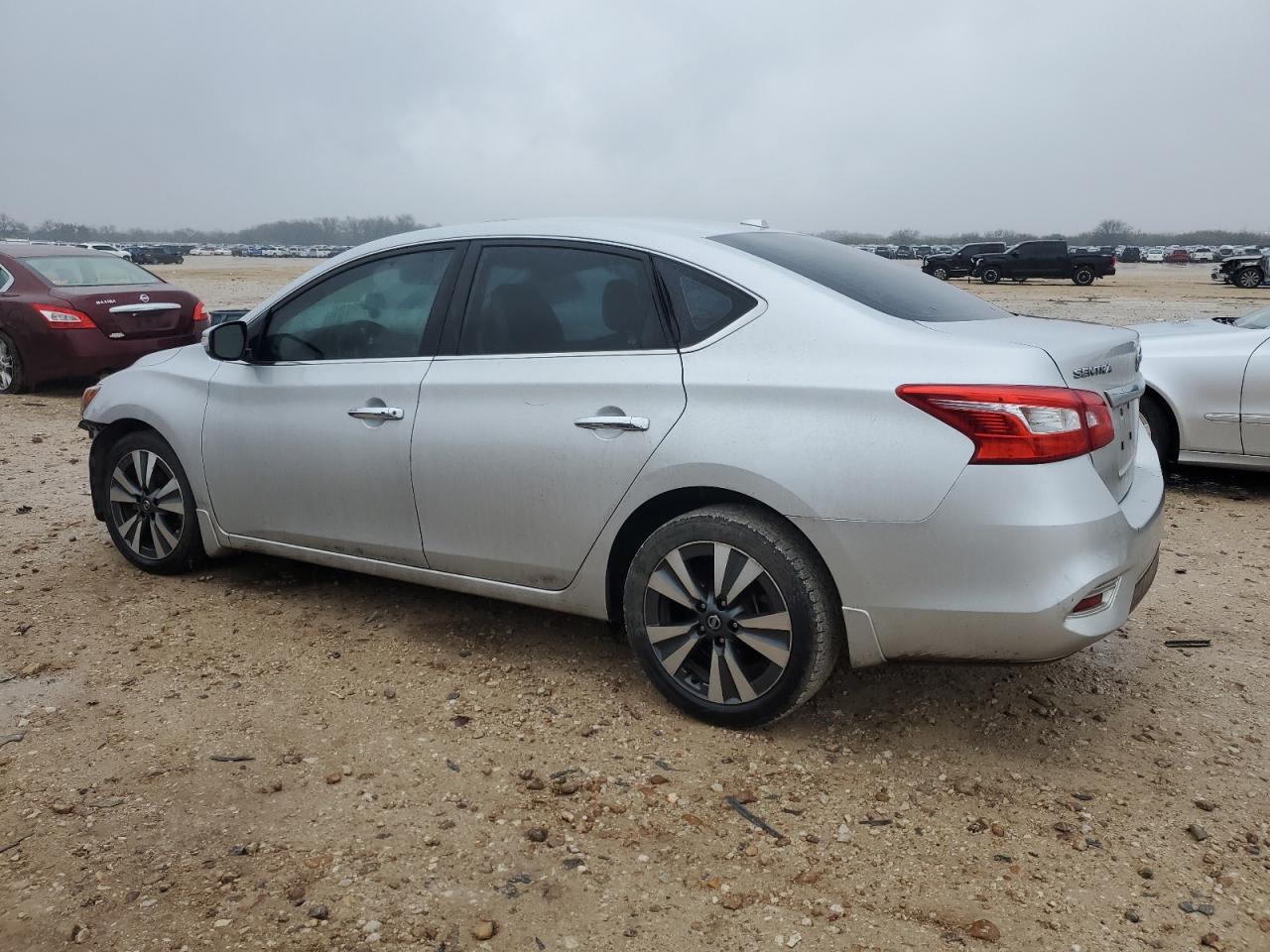 2018 Nissan Sentra VIN 3N1AB7AP9JY205443 Copart auction photo, front end damage thumbnail 2