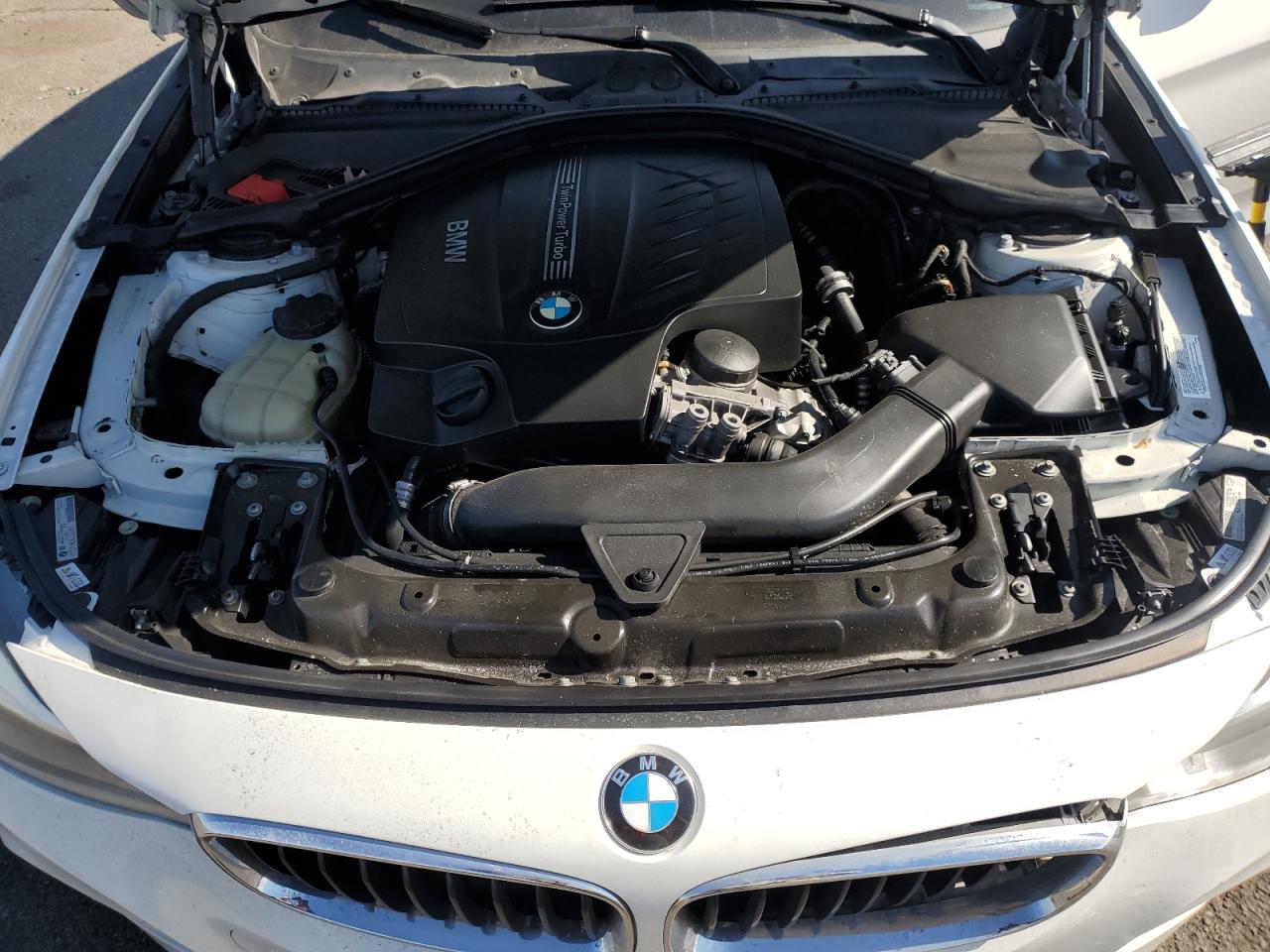 2014 BMW 3er VIN WBA3X9C57ED153234 Copart auction photo, rear end / minor dent/scratches damage thumbnail 12