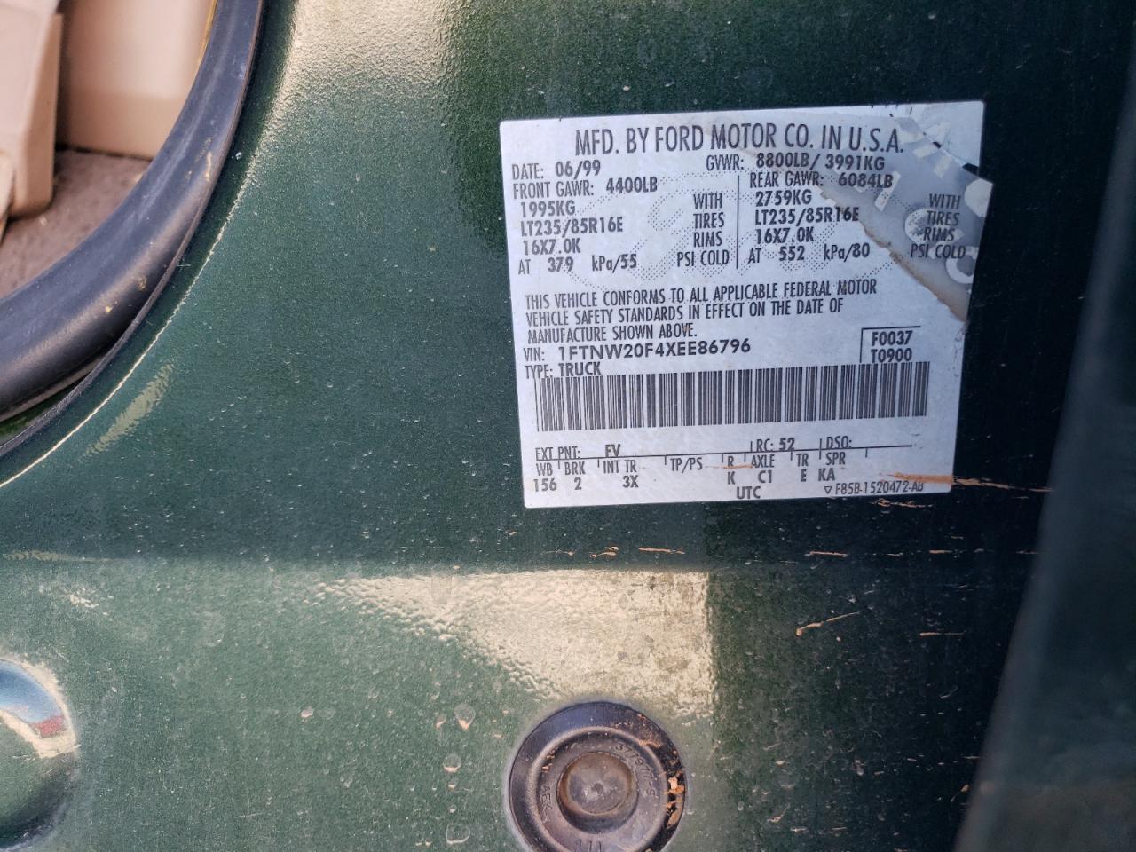 1999 Ford F250 VIN 1FTNW20F4XEE86796 Copart auction photo, all over / mechanical damage thumbnail 12
