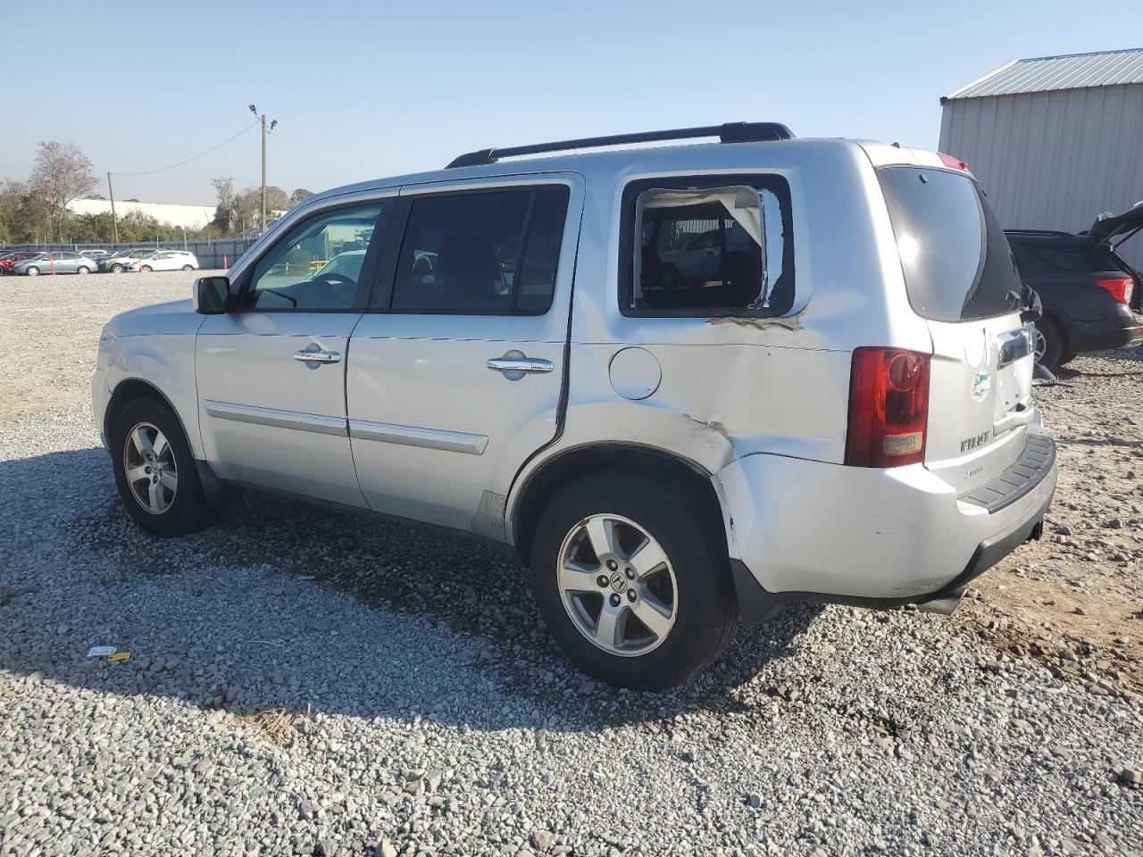 2011 Honda Pilot VIN 5FNYF3H44BB011579 Copart auction photo, side / rear end damage thumbnail 2