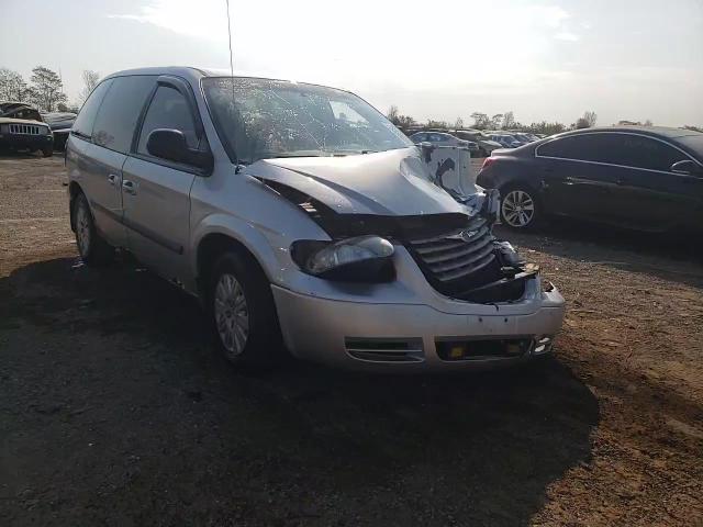 2007 Chrysler Town & Country VIN 1A4GJ45R37B120703 Copart auction photo, front end / minor dent/scratches damage thumbnail 11