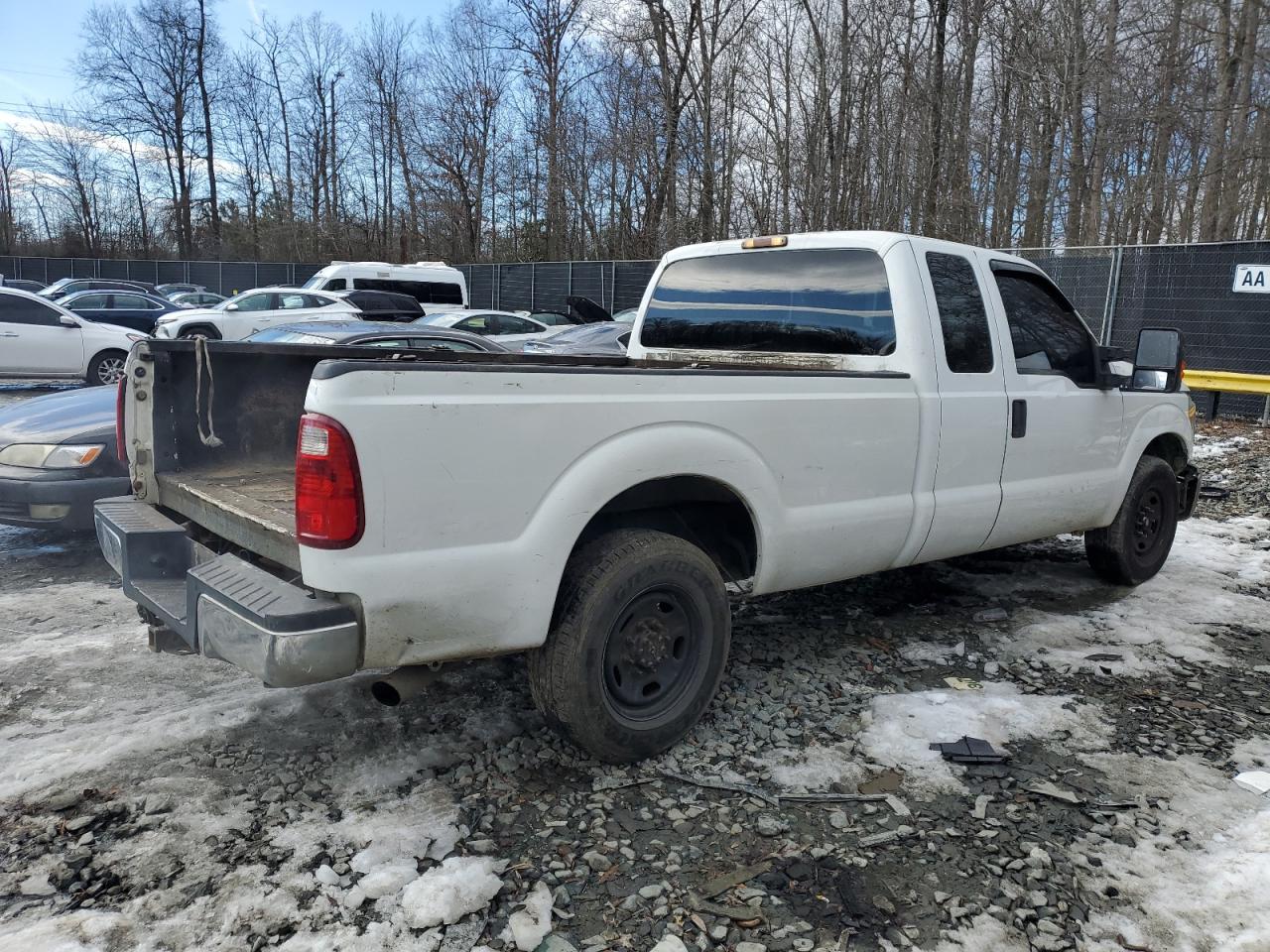 2012 Ford F250 VIN 1FT7X2A64CEA37343 Copart auction photo, front end / minor dent/scratches damage thumbnail 3