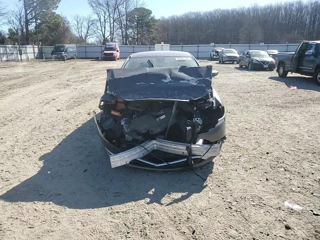 2016 Chrysler 200 VIN 1C3CCCAB3GN132273 Copart auction photo, front end / minor dent/scratches damage thumbnail 11