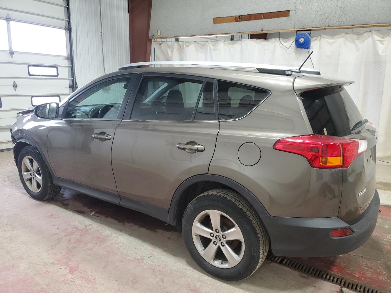 2015 Toyota RAV 4 VIN 2T3RFREV1FW348893 Copart auction photo, all over damage thumbnail 2