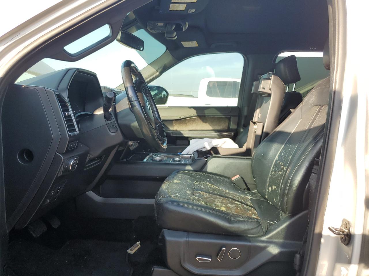 2018 Ford Expedition VIN 1FMJU2AT7JEA23403 Copart auction photo, water/flood damage thumbnail 7