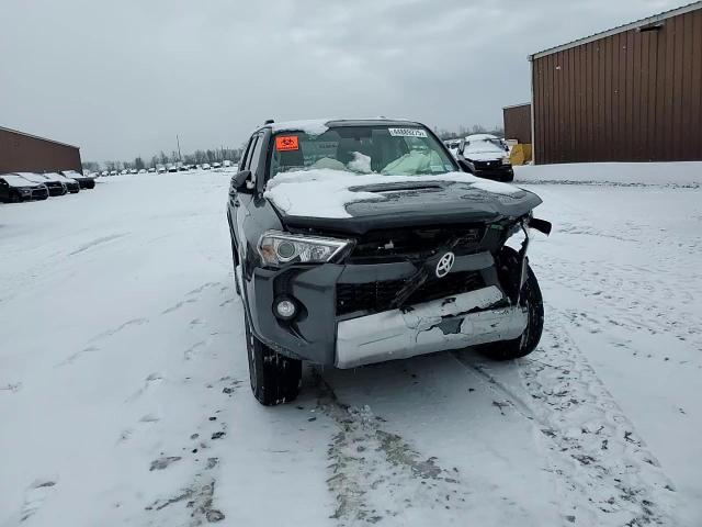 2018 Toyota 4Runner VIN JTEBU5JR1J5609038 Copart auction photo, biohazard/chemical / front end damage thumbnail 11