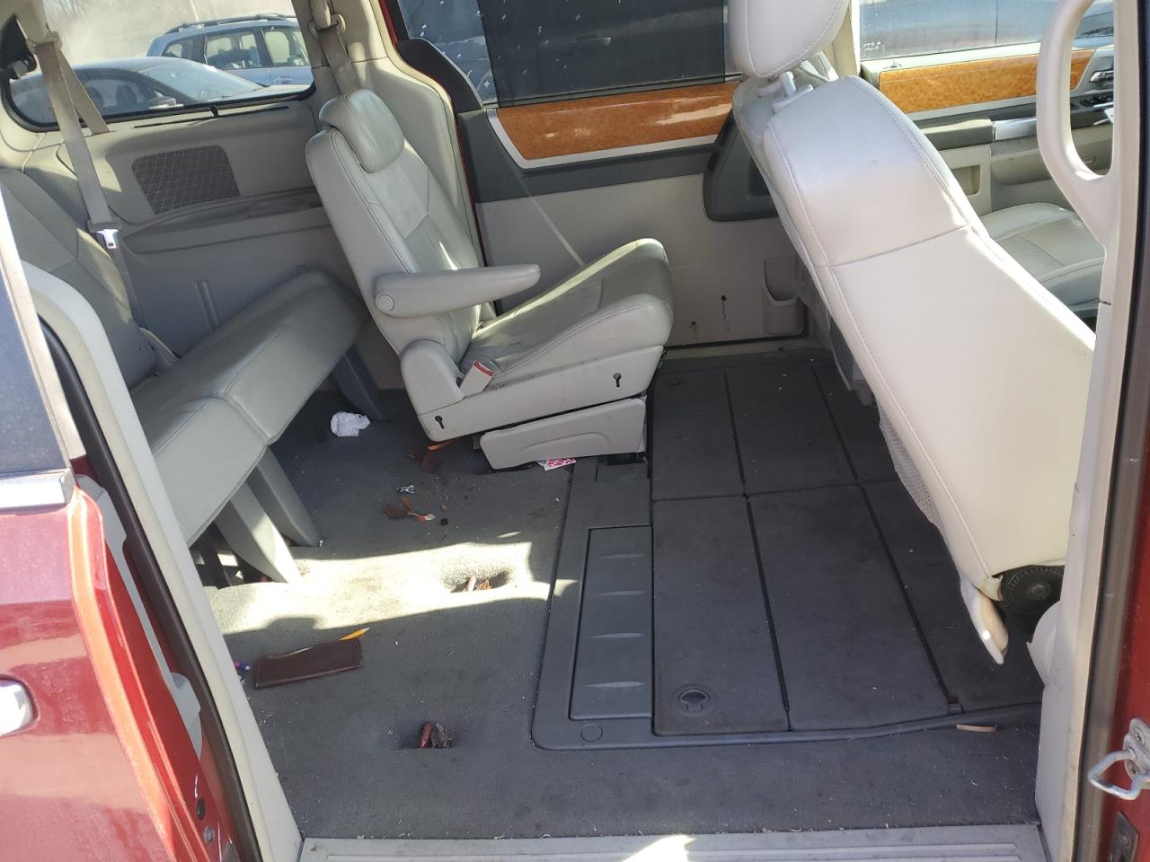 2008 Chrysler Town & Country VIN 2A8HR64X08R104257 Copart auction photo, side damage thumbnail 12