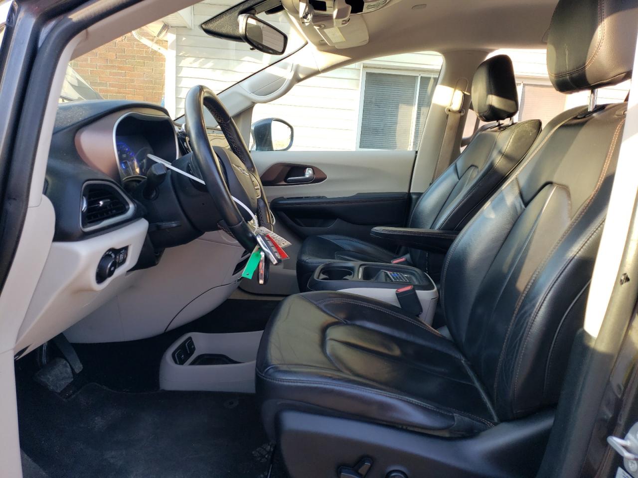 2017 Chrysler Pacifica VIN 2C4RC1BG2HR608053 Copart auction photo, front end damage thumbnail 7