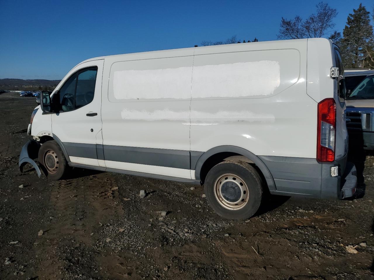 2016 Ford Transit VIN 1FTYE1ZM9GKA67680 Copart auction photo, front end damage thumbnail 2
