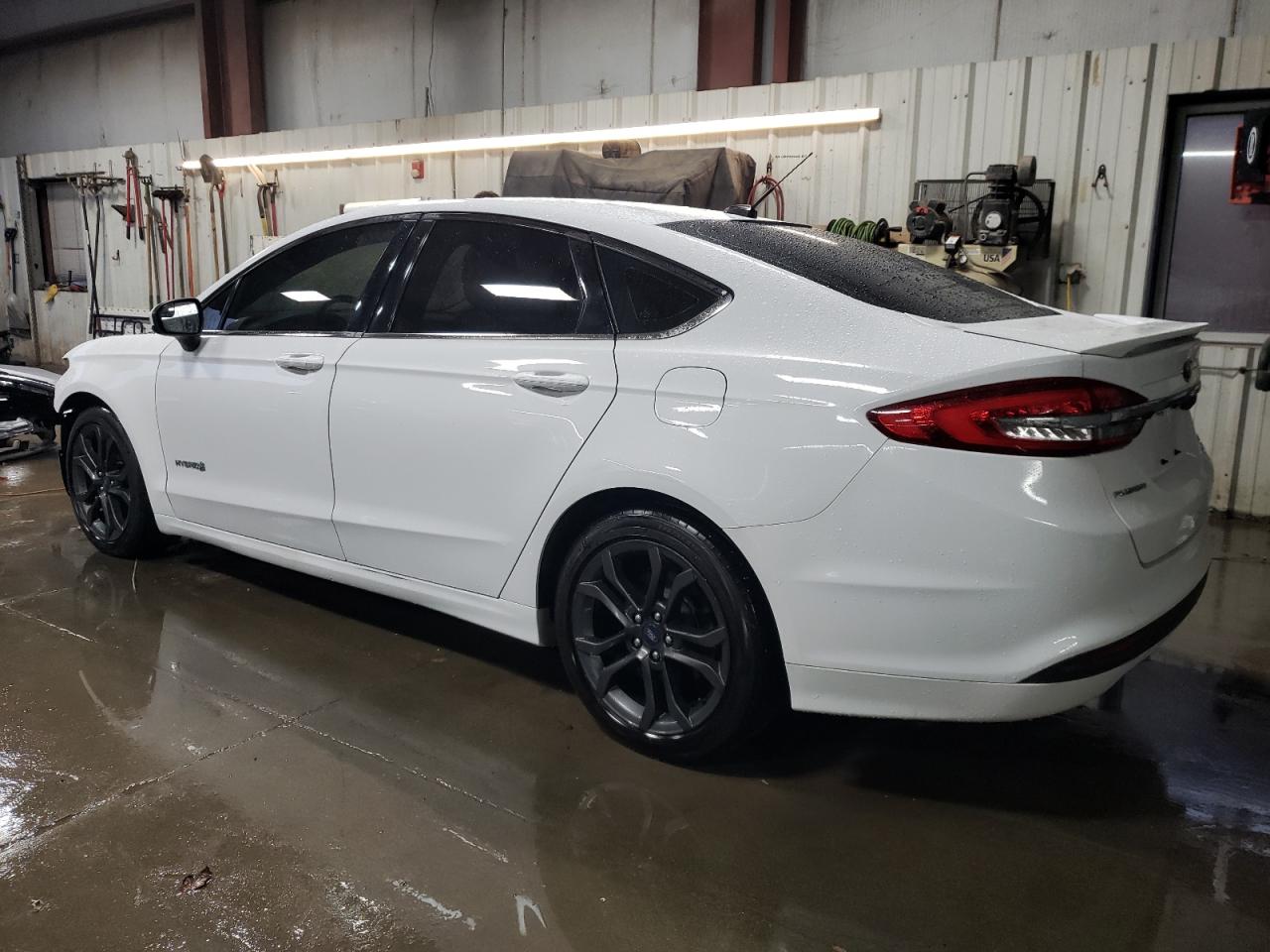 2018 Ford Fusion VIN 3FA6P0LU1JR206536 Copart auction photo, front end damage thumbnail 2