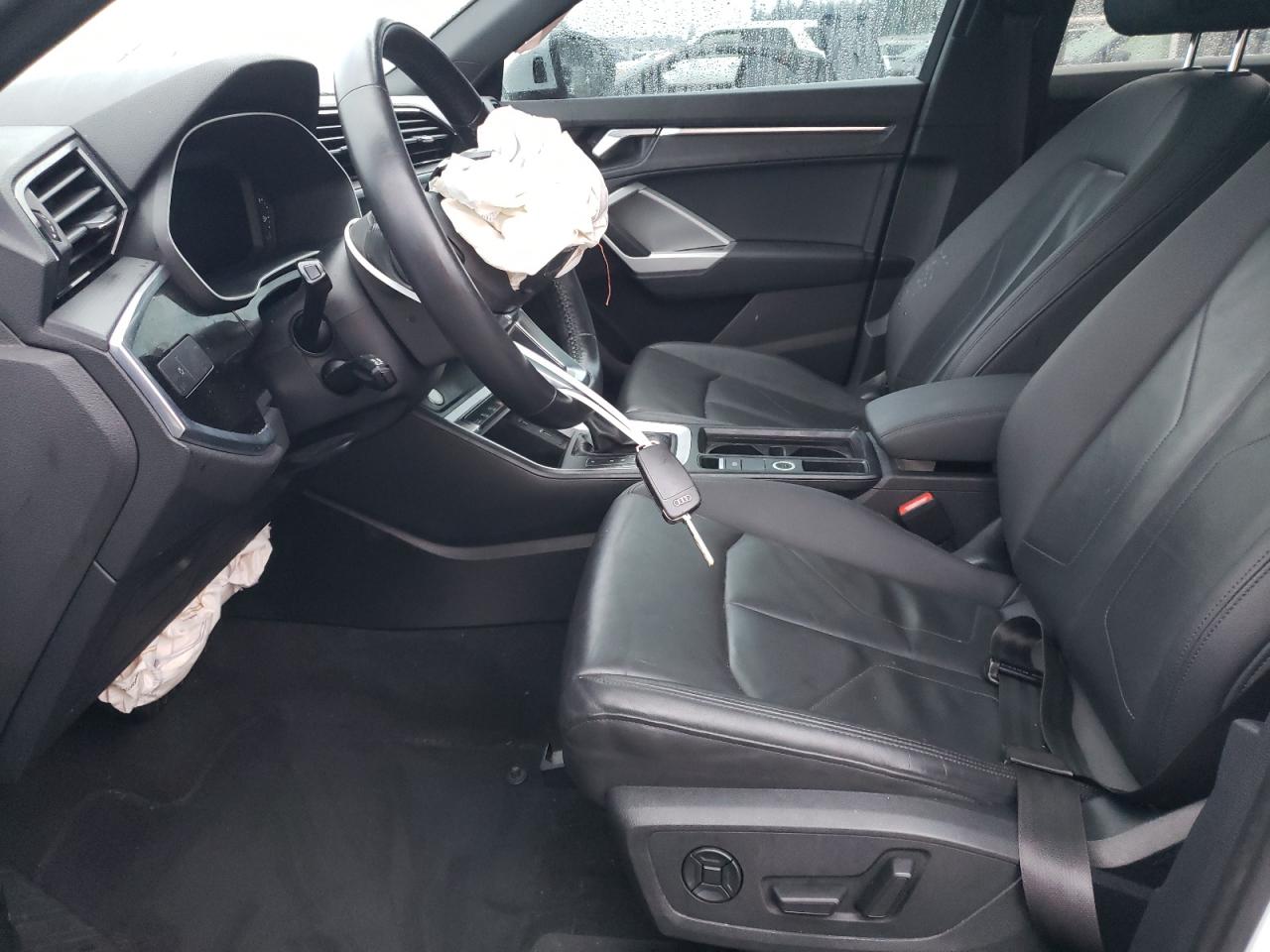 2020 Audi Q3 VIN WA1AECF34L1105805 Copart auction photo, front end / side damage thumbnail 7