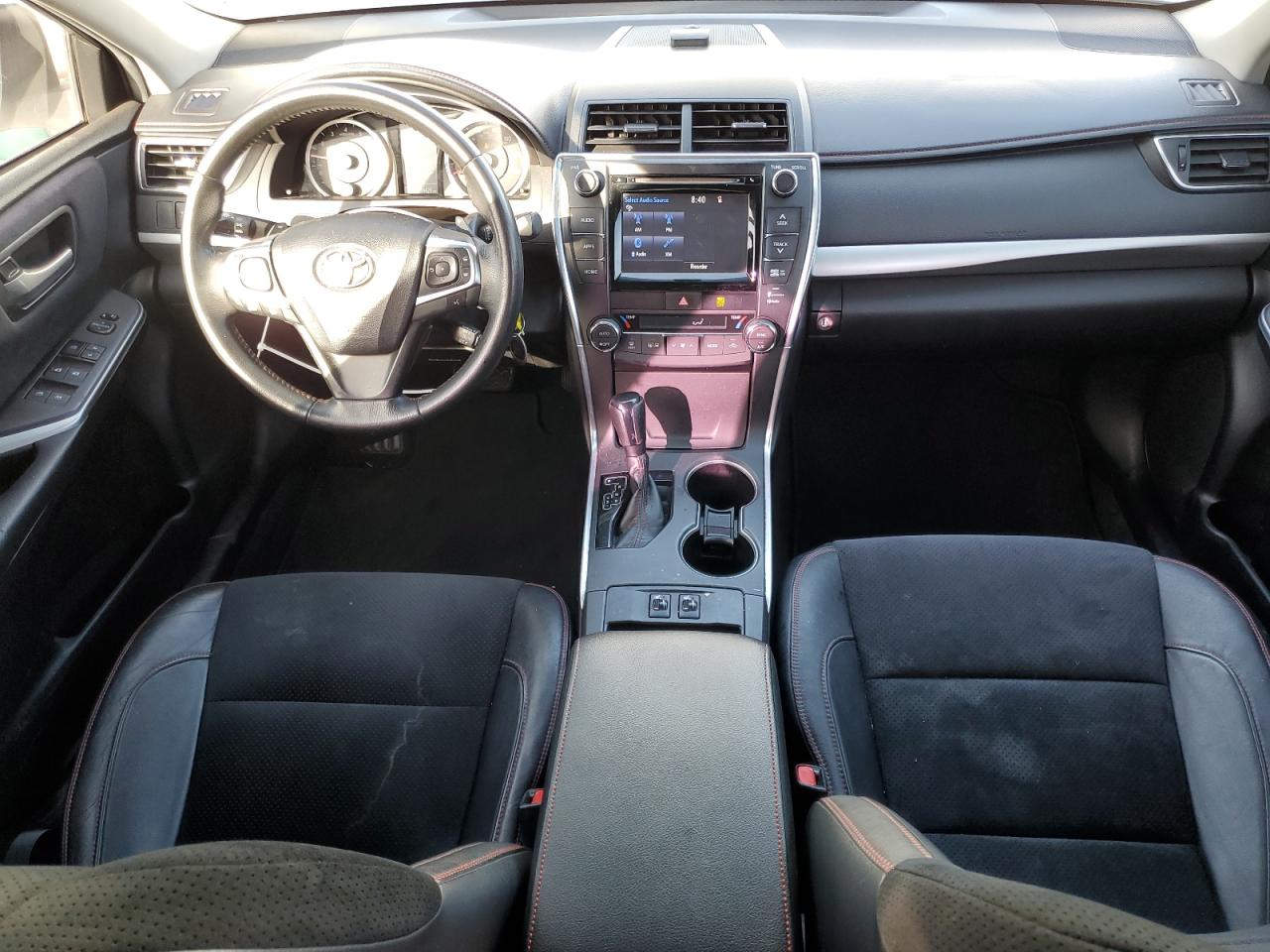 2015 Toyota Camry VIN 4T1BF1FKXFU057745 Copart auction photo, front end / minor dent/scratches damage thumbnail 8