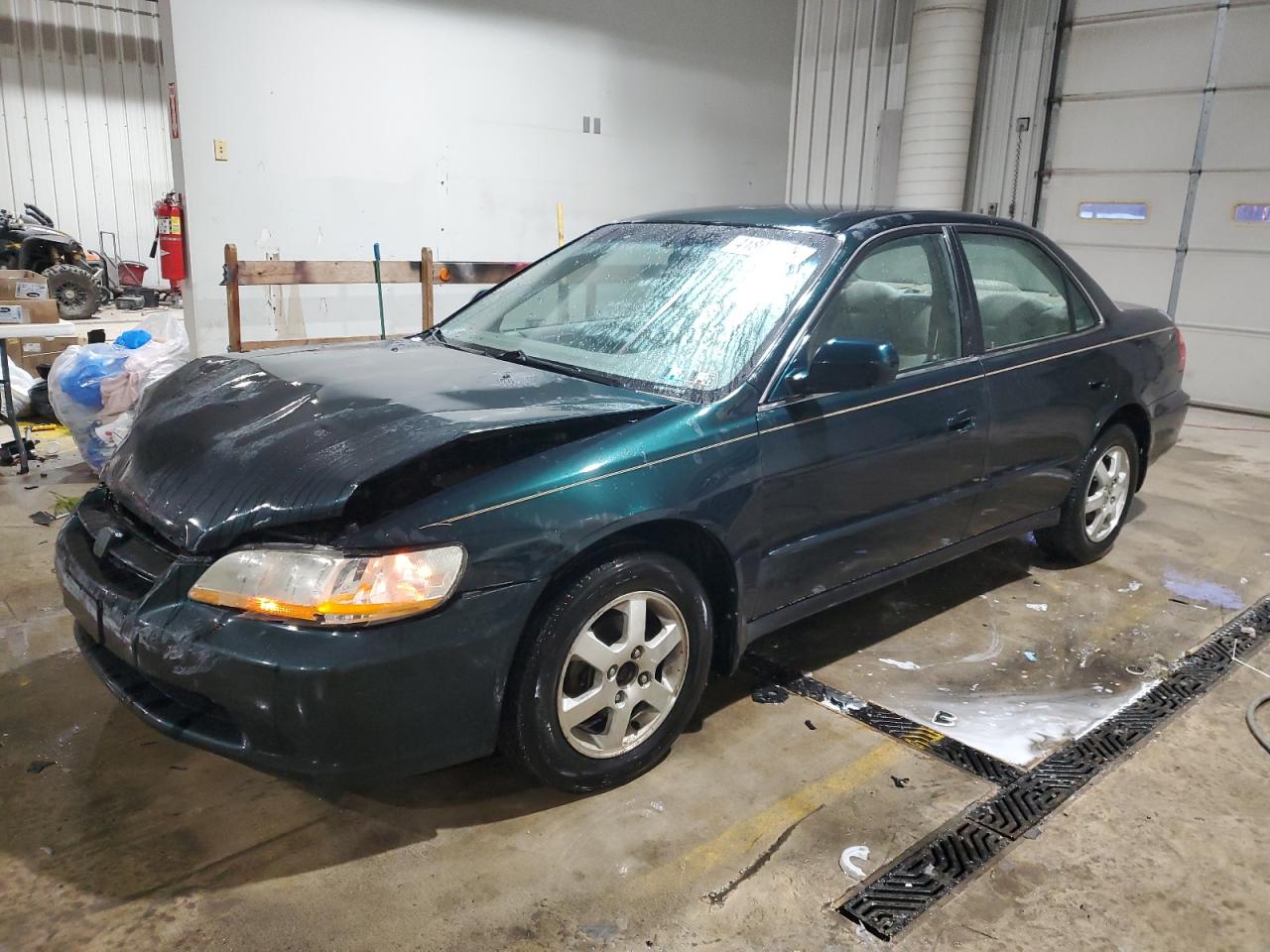 2000 Honda Accord VIN 1HGCG6698YA132237