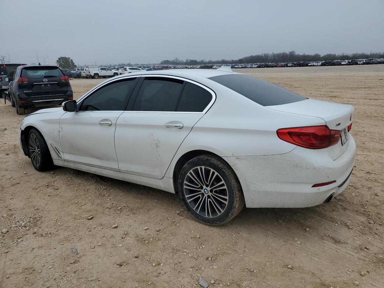 2018 BMW 5er VIN WBAJA7C5XJWA74378 Copart auction photo, front end / minor dent/scratches damage thumbnail 2