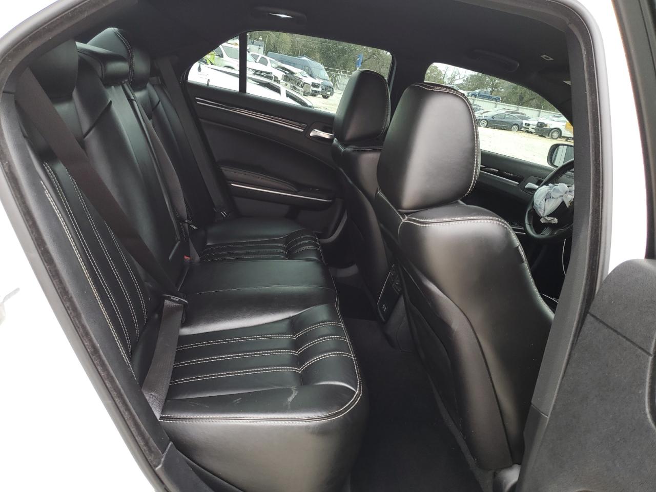 2019 Chrysler 300 VIN 2C3CCAGG6KH648717 Copart auction photo, front end damage thumbnail 10