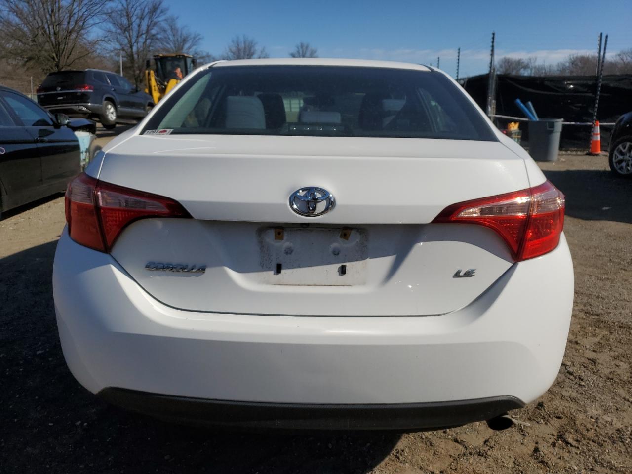 2018 Toyota Corolla VIN 2T1BURHE7JC067638 Copart auction photo, front end / minor dent/scratches damage thumbnail 6