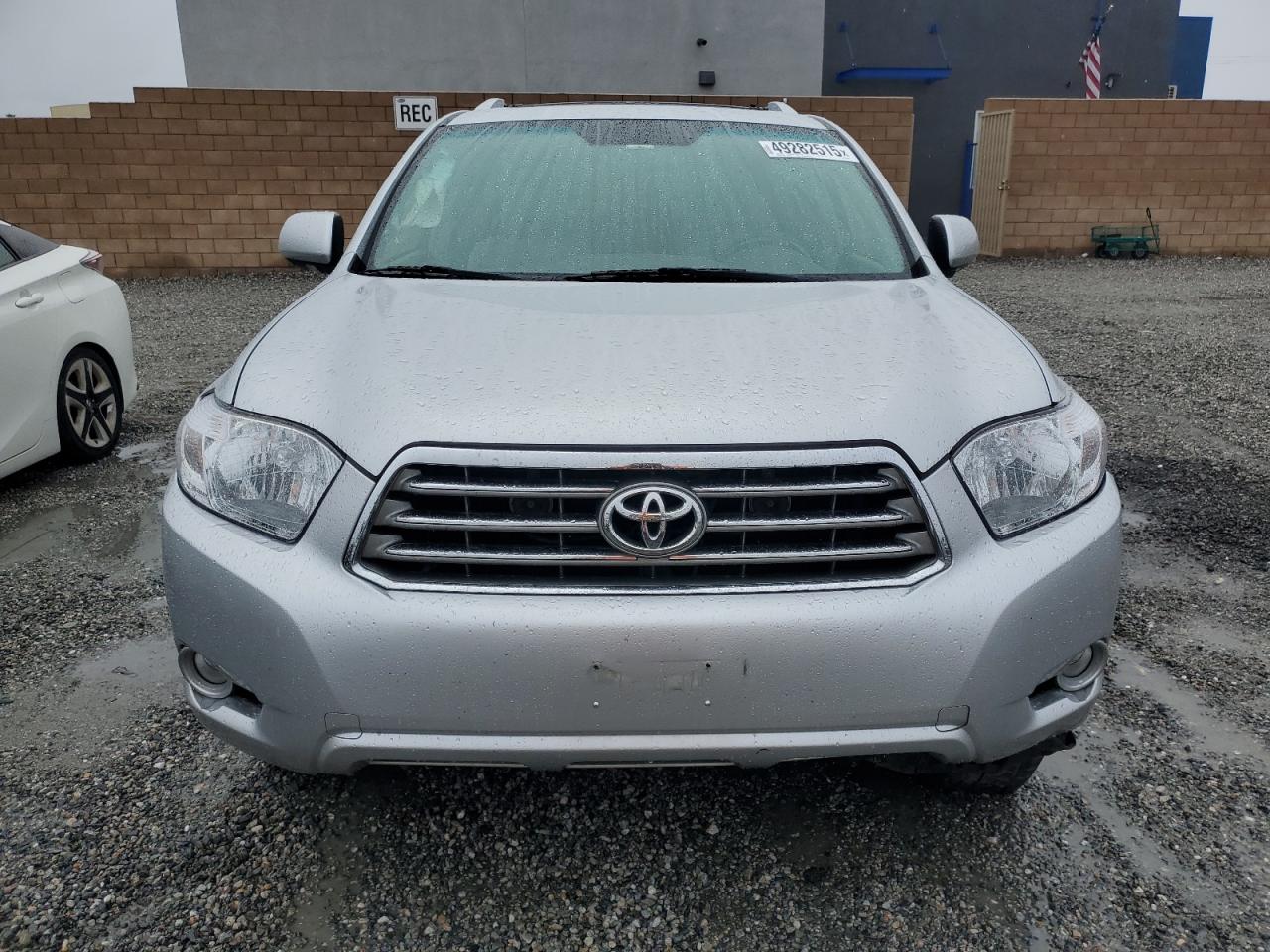 2009 Toyota Highlander VIN JTEDS42A292087518 Copart auction photo, undercarriage / side damage thumbnail 5