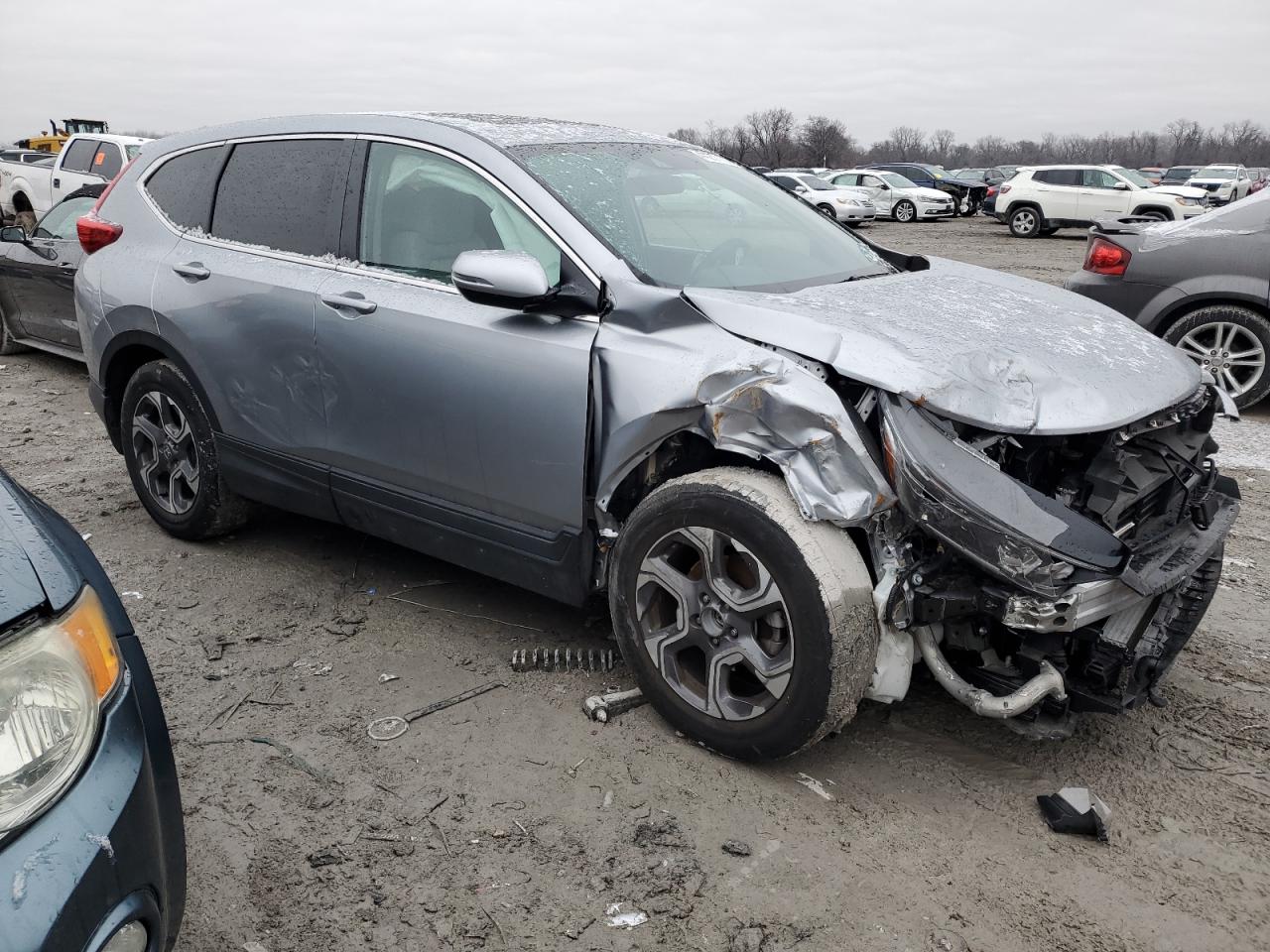 2019 Honda CR-V VIN 7FARW1H53KE015418 Copart auction photo, front end / minor dent/scratches damage thumbnail 4