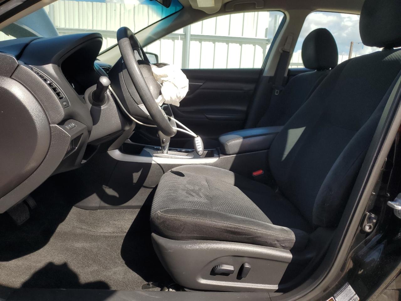 2015 Nissan Altima VIN 1N4AL3APXFN915187 Copart auction photo, front end / minor dent/scratches damage thumbnail 7