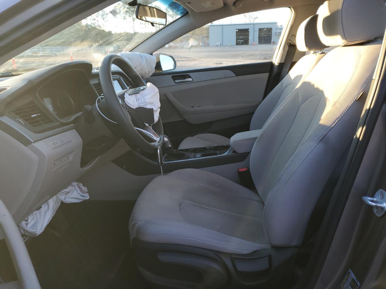 2018 Hyundai Sonata VIN 5NPE24AF1JH690873 Copart auction photo, all over damage thumbnail 7