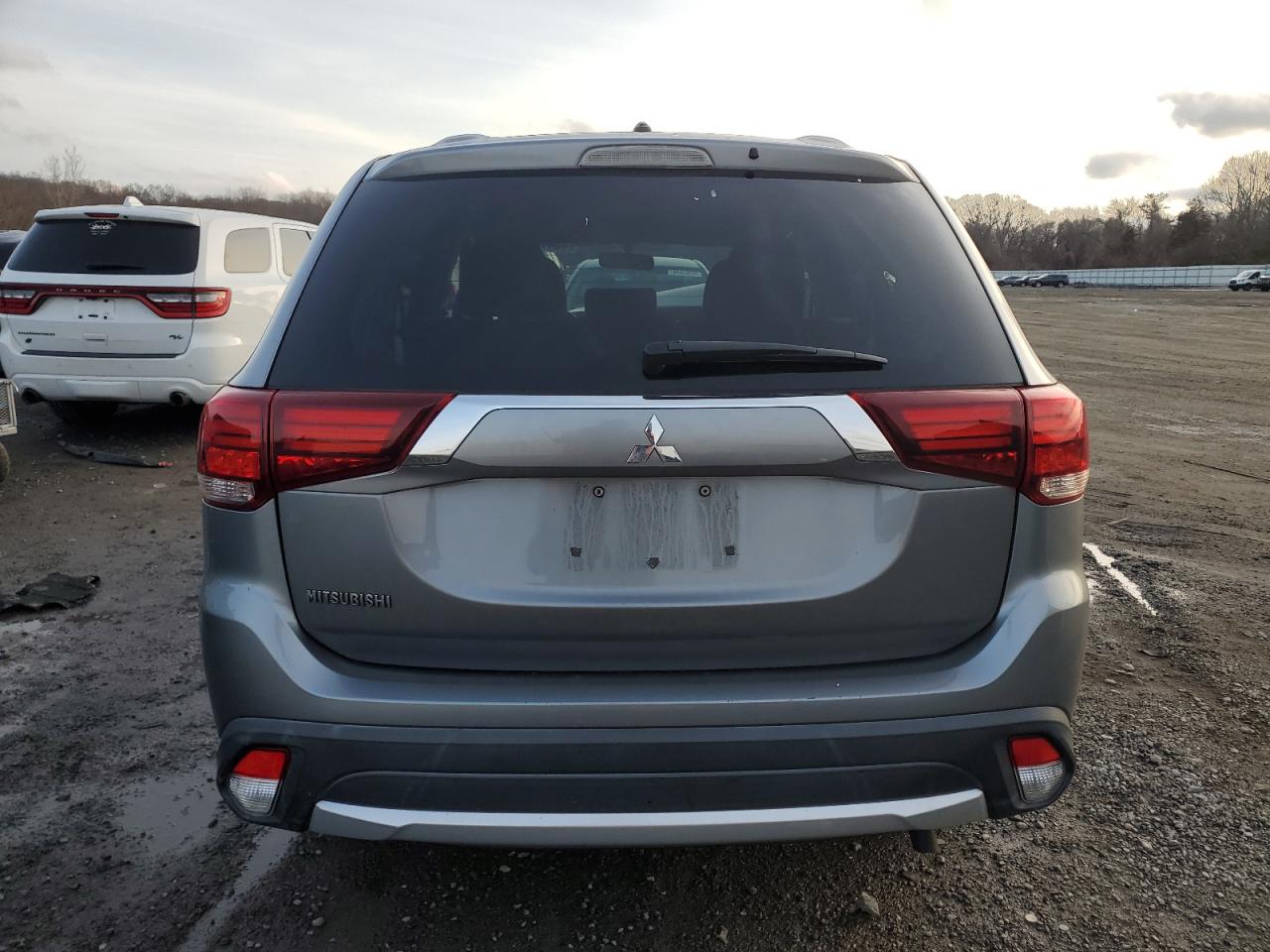 2016 Mitsubishi Outlander VIN JA4AZ3A31GZ021122 Copart auction photo, front end / minor dent/scratches damage thumbnail 6