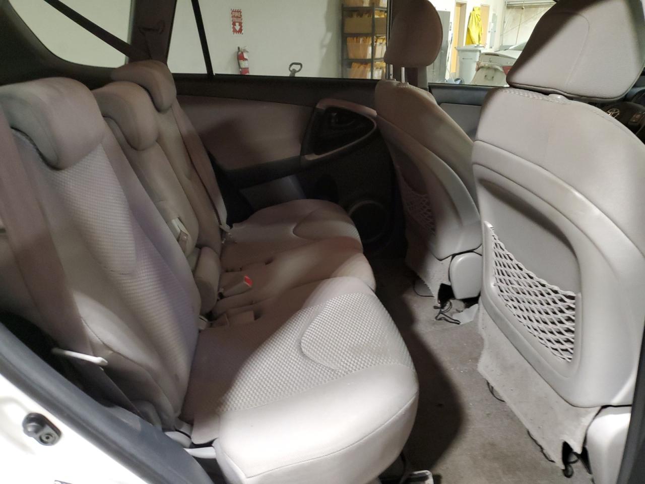 2008 Toyota RAV 4 VIN JTMBK31V385067348 Copart auction photo, front end / side damage thumbnail 11
