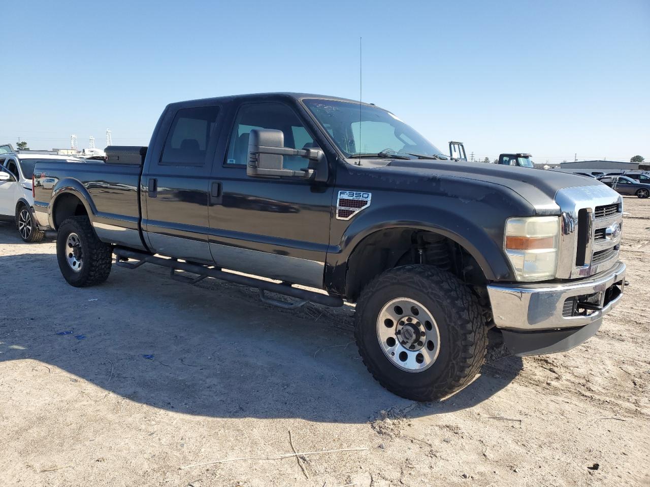 2008 Ford F350 VIN 1FTWW31R68ED06352 Copart auction photo, normal wear / minor dent/scratches damage thumbnail 4