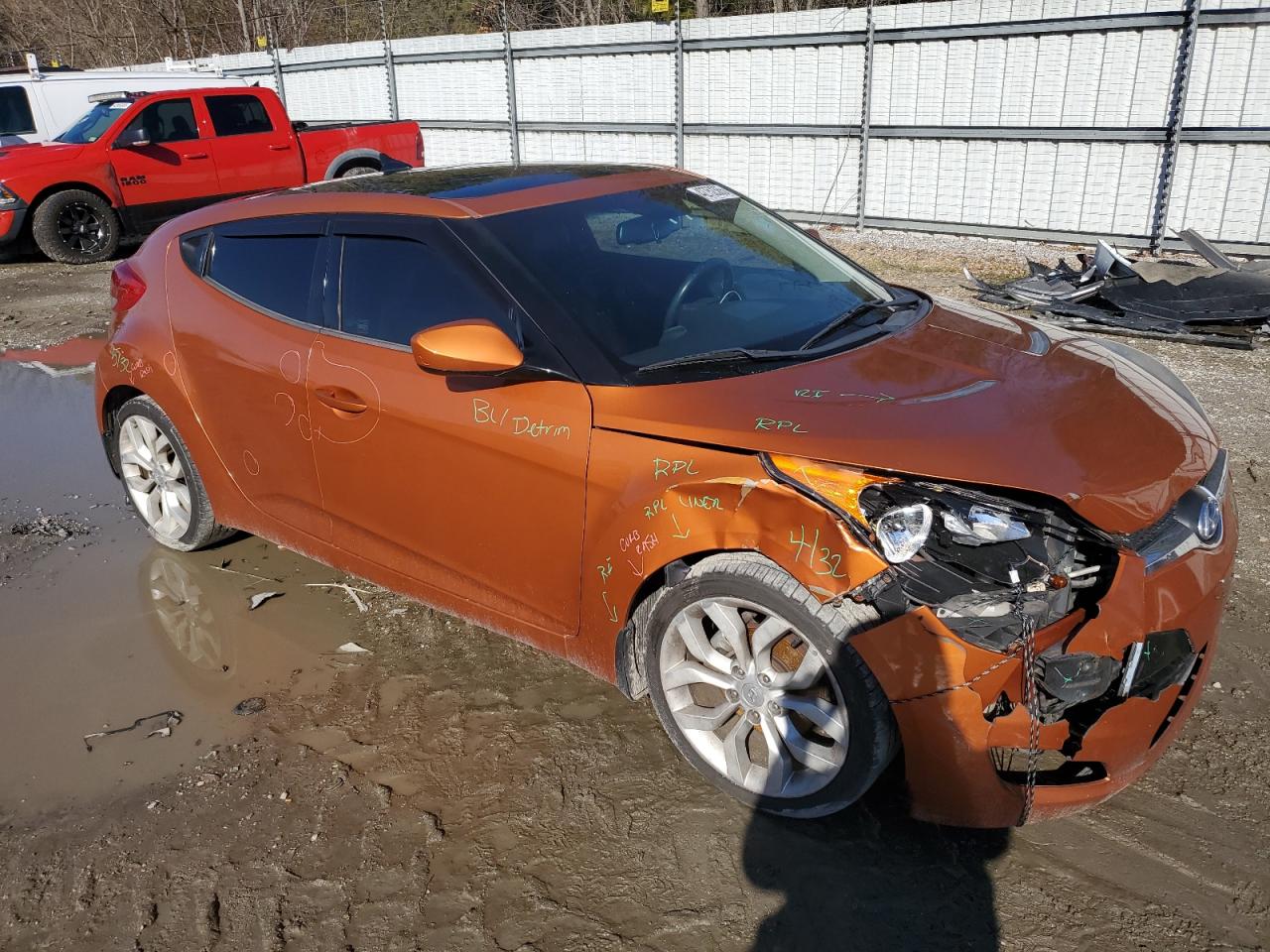 2012 Hyundai Veloster VIN KMHTC6AD0CU065352 Copart auction photo, front end / minor dent/scratches damage thumbnail 4