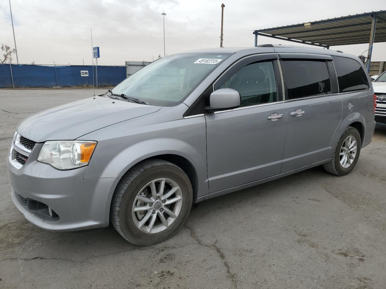 2019 Dodge Caravan VIN 2C4RDGCG4KR752645 - Copart auction photo