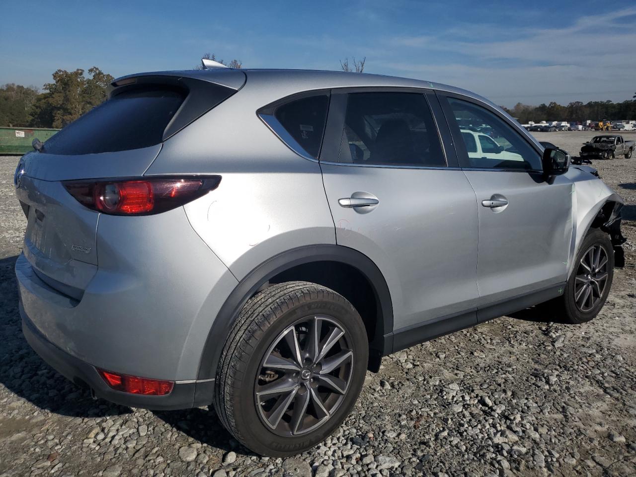 2018 Mazda CX-5 VIN JM3KFACM4J0349134 Copart auction photo, front end damage thumbnail 3