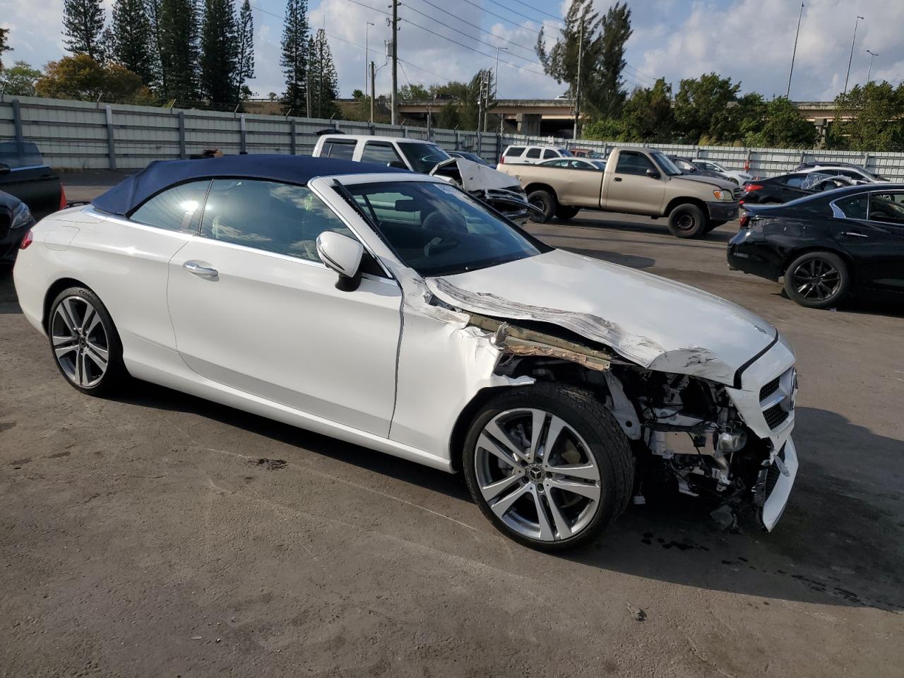 2019 Mercedes-Benz C-klasse VIN WDDWK8DB4KF792402 Copart auction photo, front end damage thumbnail 4