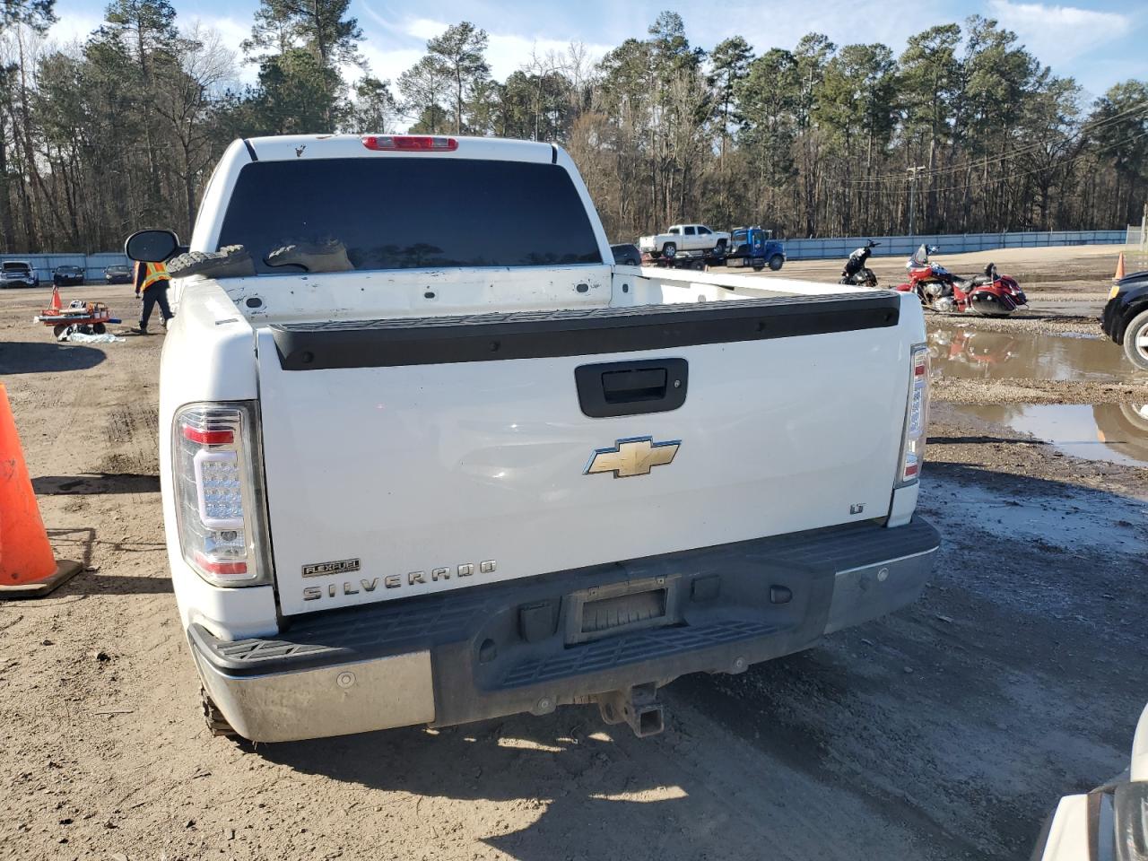 2009 Chevrolet Silverado VIN 3GCEK23329G215535 Copart auction photo, undercarriage damage thumbnail 6