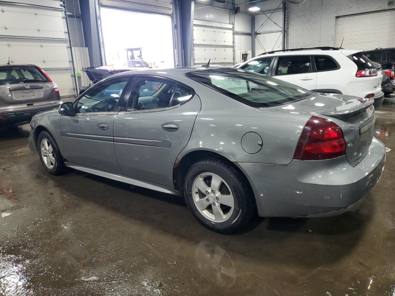 2007 Pontiac Grand Prix VIN 2G2WP552471137443 Copart auction photo, front end damage thumbnail 2